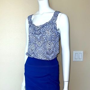 White House Black Market women blouse size M